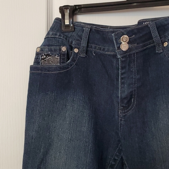 Denim Capris - Picture 2 of 3